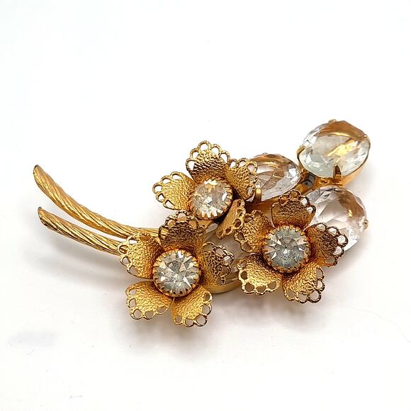 Vintage Gold Plated Floral Brooch, Large Clear Rhinestones, 2 3/4", 1960s - Picture 9 of 9